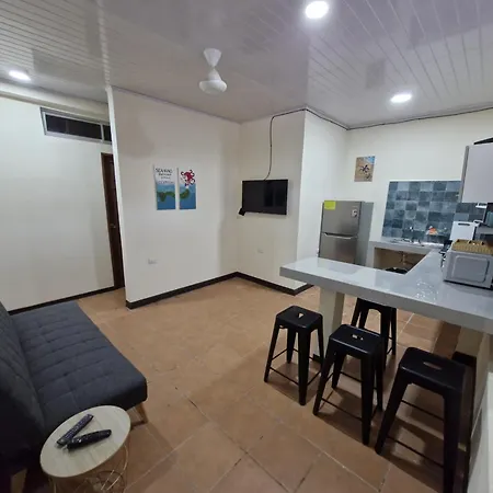 Tropical Twins Apartment Quepos Exterior photo