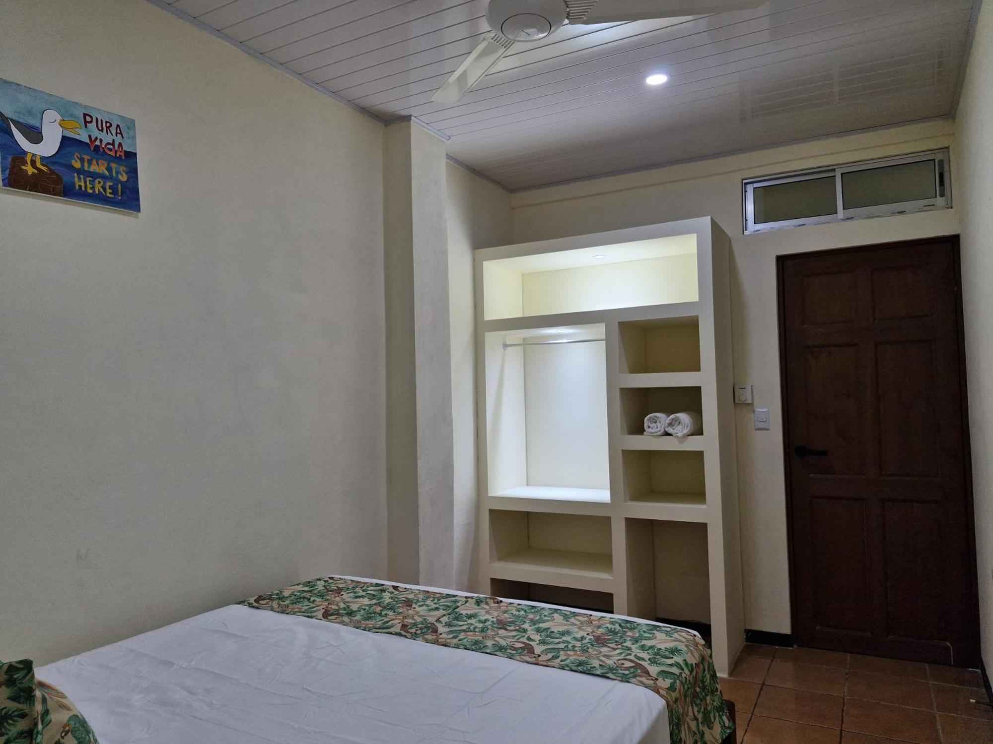 Tropical Twins Apartment